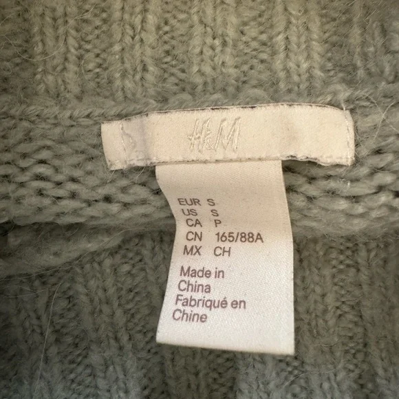 H&M Sage Green Turtleneck Size Small - Picture 5 of 5